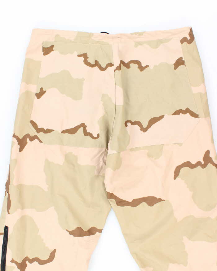 00s Vintage US army ECWCS Desert Camo Gore-Tex Trousers - 40x30 - Image 4
