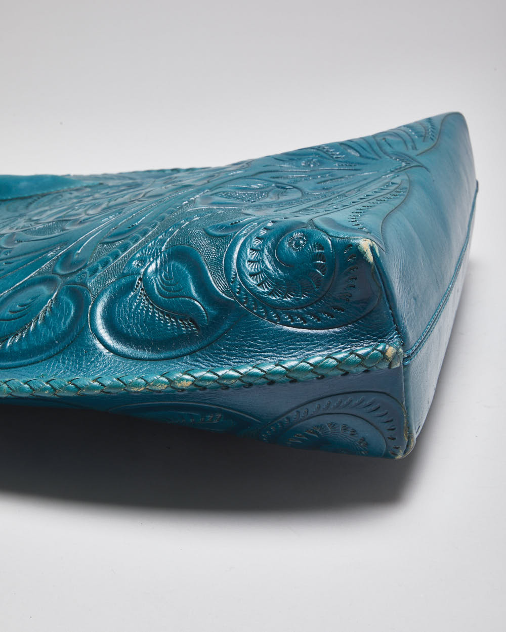 Vintage Alejandro Yeo Tooled Bag - Image 5